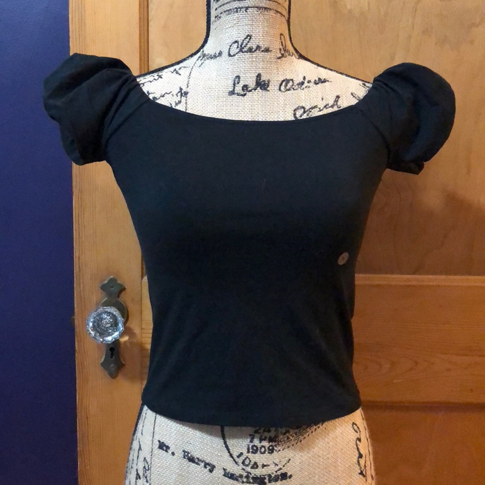 NWT American Eagle Puffed Sleeve Crop Top